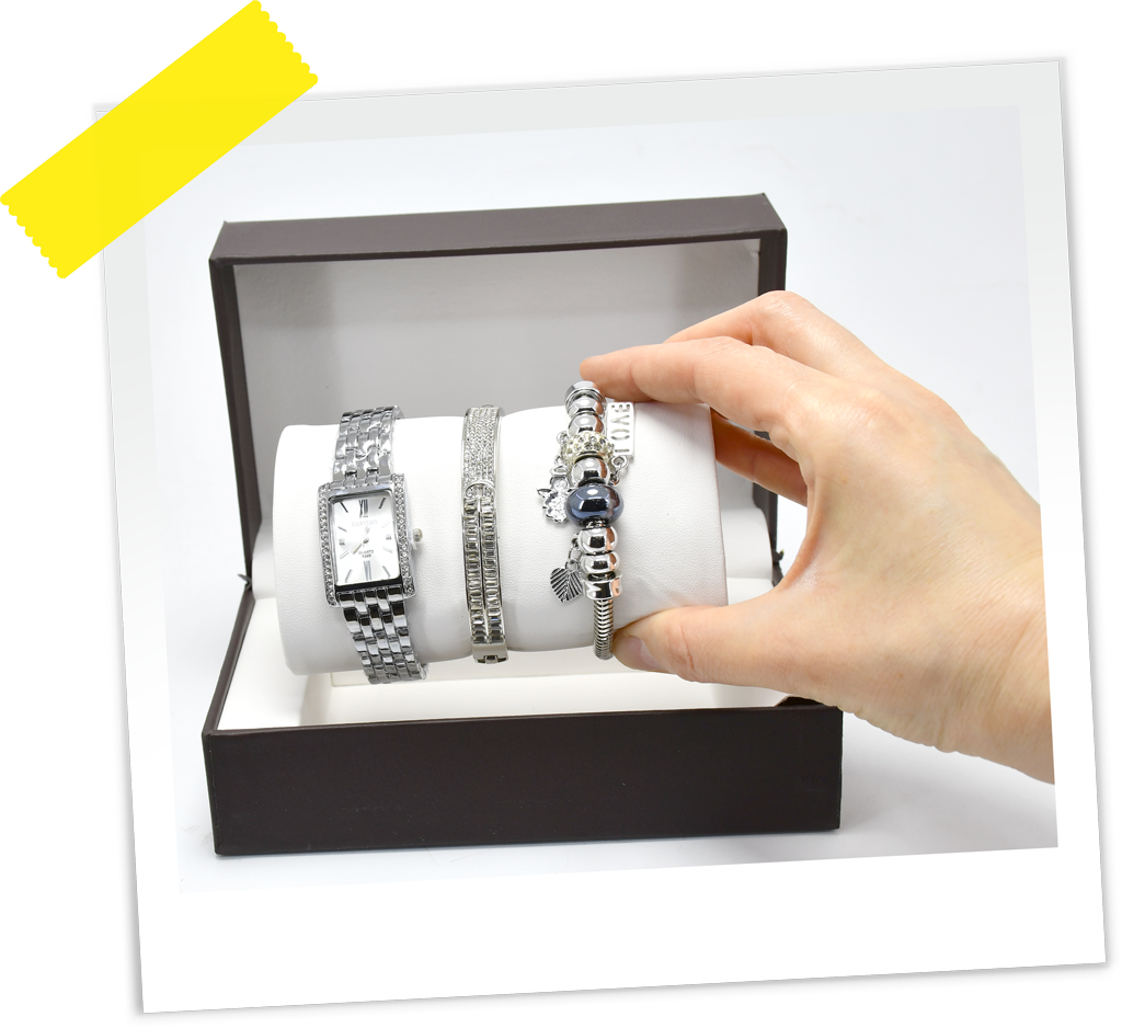 SET NAKITA OP25318 sat i dve narukvice WY