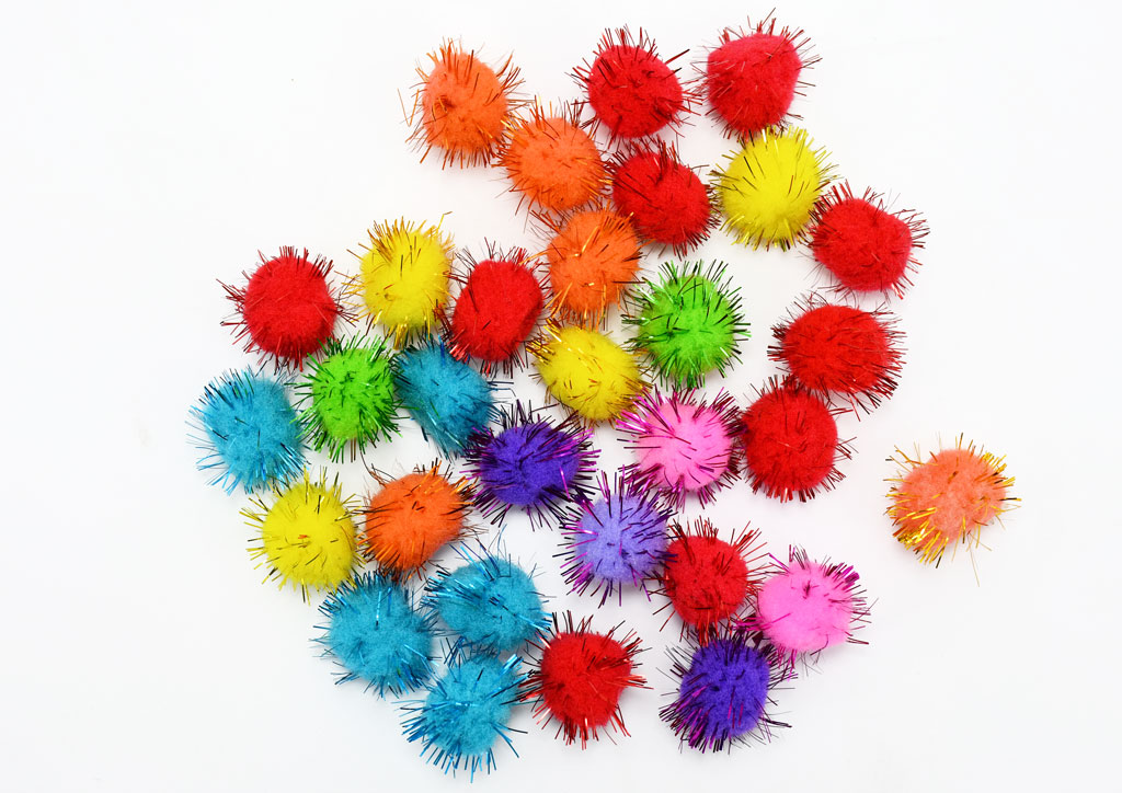 CRAFT POM POM Memoris OP1066 SJAJNI MANJI 2CM WY